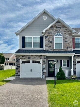 Building Photo - 419 Tritle Ave