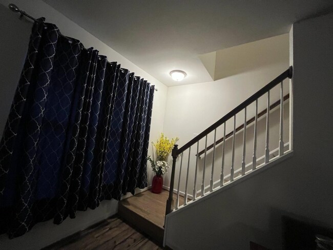 Building Photo - 4002 Carrie Ml Xing