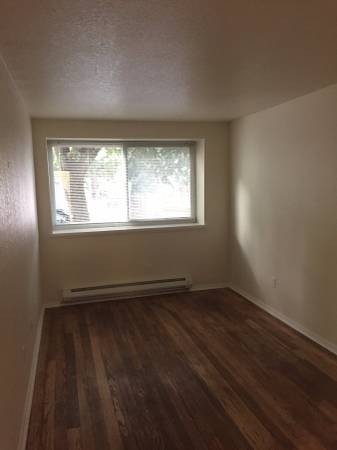 Building Photo - 708 N 35th St