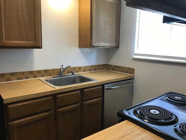 Foto del edificio - 1003 E Jackson Ave