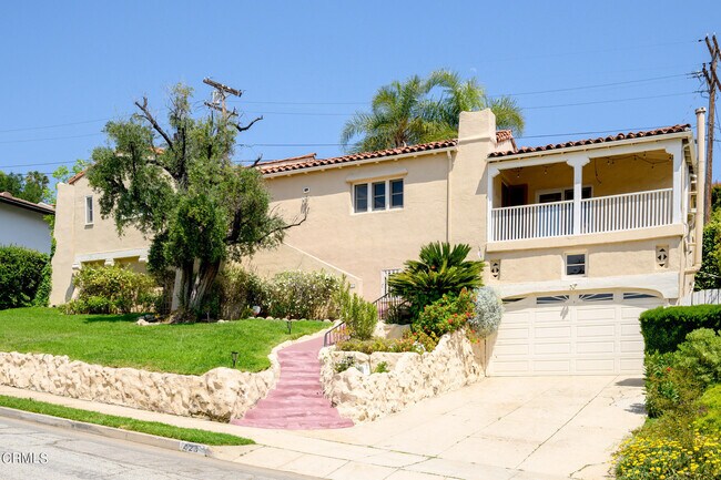 Building Photo - 420 La Loma Rd