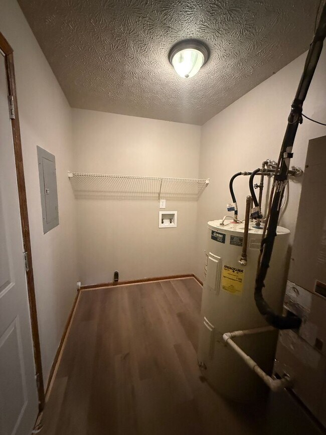 Photo - 101/103 Cooper Springs Ct Apartment