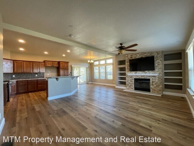 Building Photo - 3 br, 2 bath House - 2797 Millar Ranch Rd