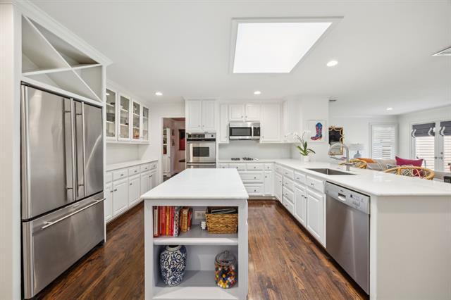 Foto del edificio - 6505 Woodland Dr