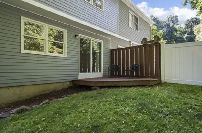 Building Photo - 35 B Gates Rd