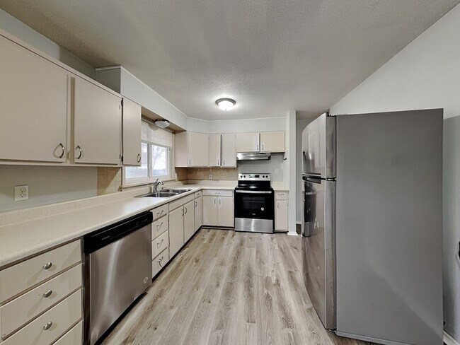 Foto del edificio - 11707 Fremont Ave