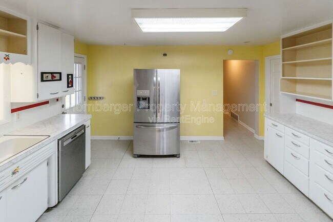 Foto del edificio - 2324 E South Crescent Ave