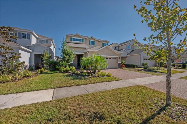 Building Photo - 7212 Paradiso Dr