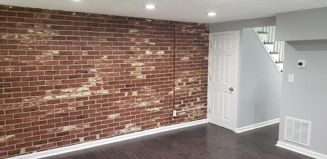 Building Photo - 4157 Hollins Ferry Rd