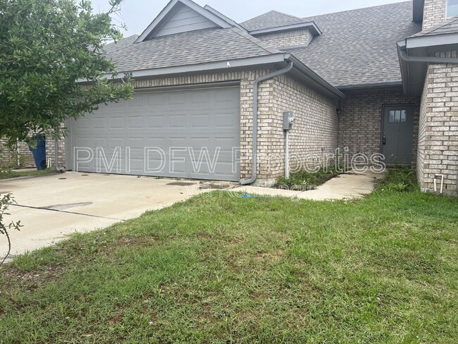 Building Photo - 212 Stone Cir