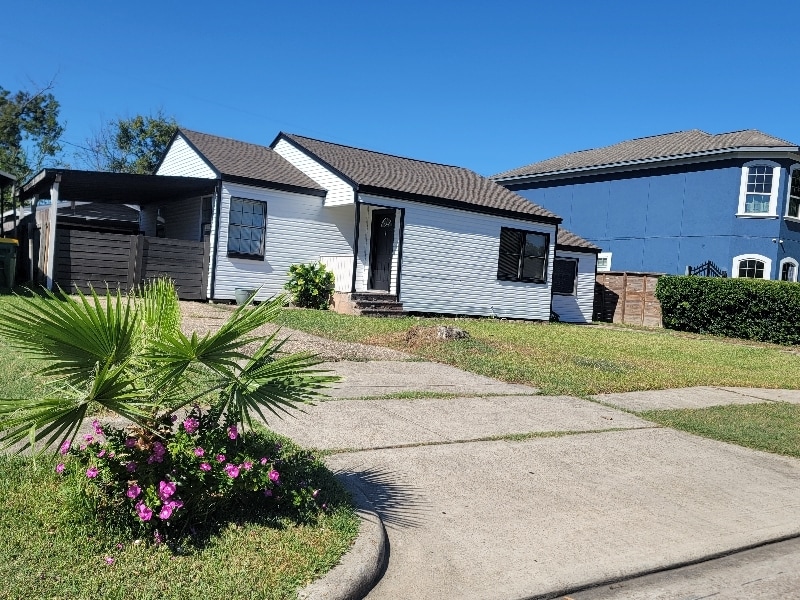 Primary Photo - 1112 Sunset Dr