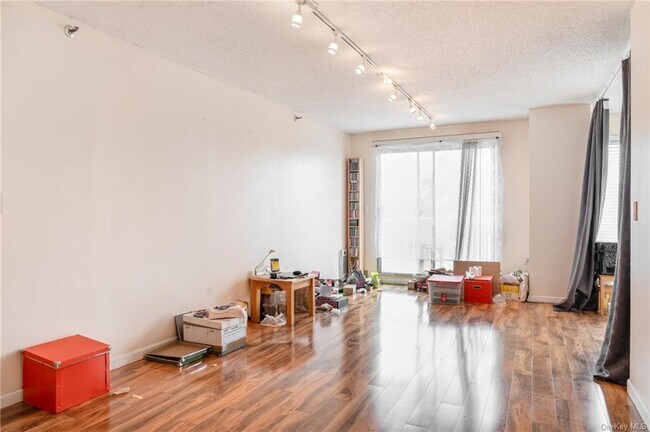 Foto del edificio - 10 Stewart Pl