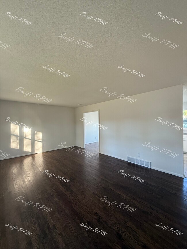 Foto del edificio - 6302 120th Terrace