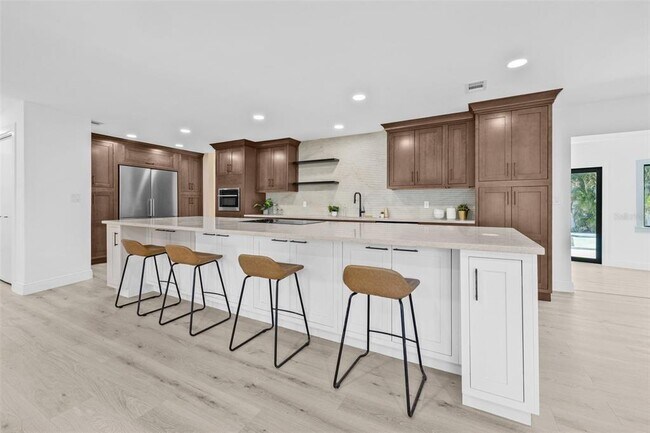 Foto del edificio - 4495 Clearwater Harbor Dr