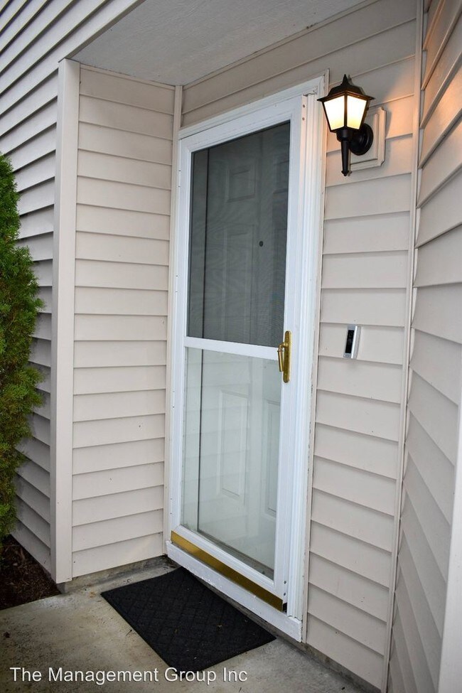 Building Photo - 2 br, 1.5 bath House - 2909 NE 116th Avenue