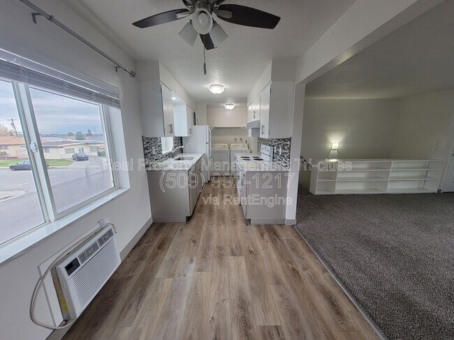 Foto del edificio - 1817 Cartmell St