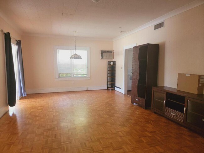 Foto del edificio - 2207 Florida Ave S