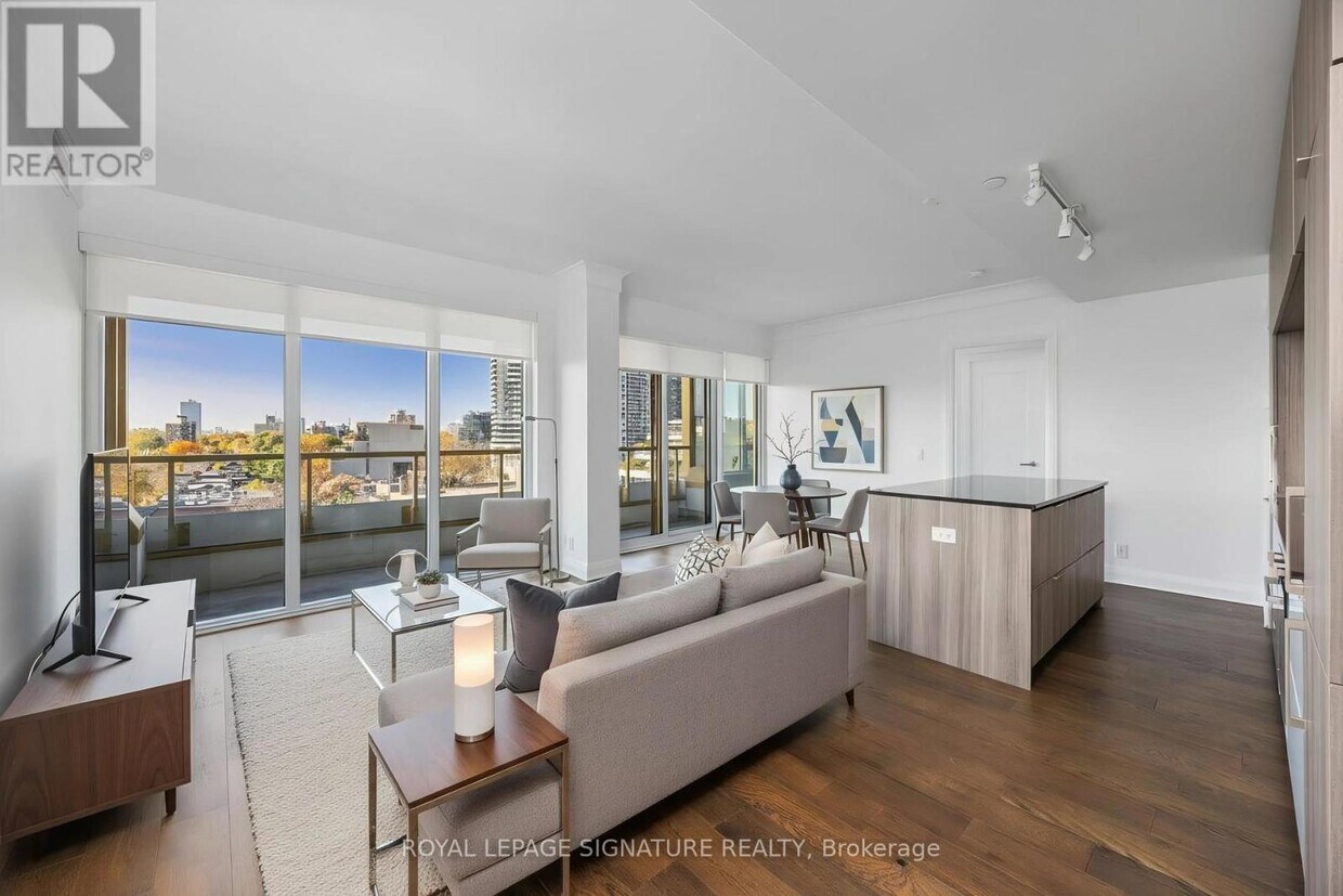 Primary Photo - 151 Avenue Rd