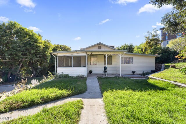 Foto principal - 11798 Kagel Canyon St