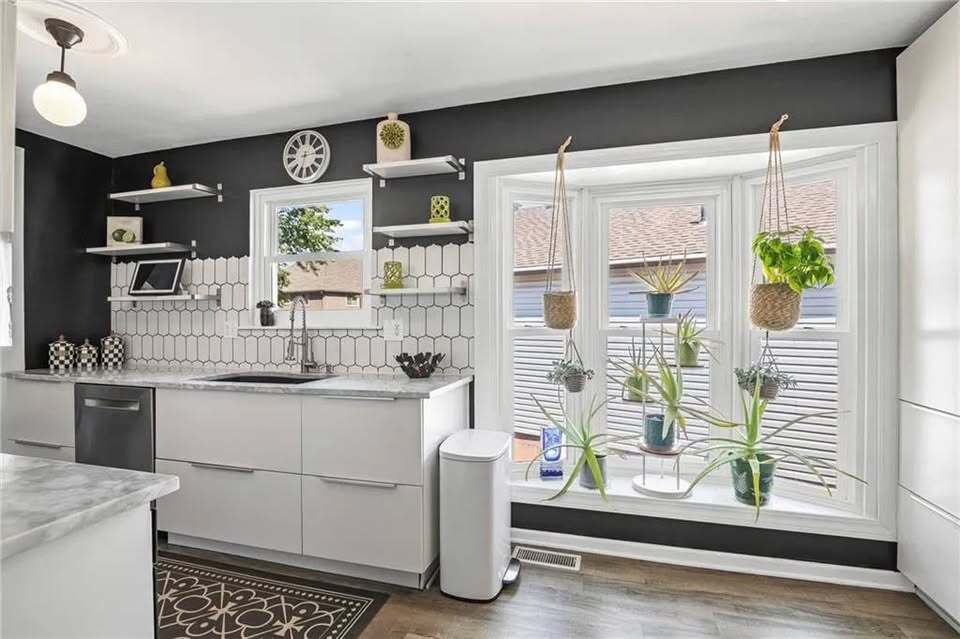 Foto del edificio - 8307 N Chatham Ave