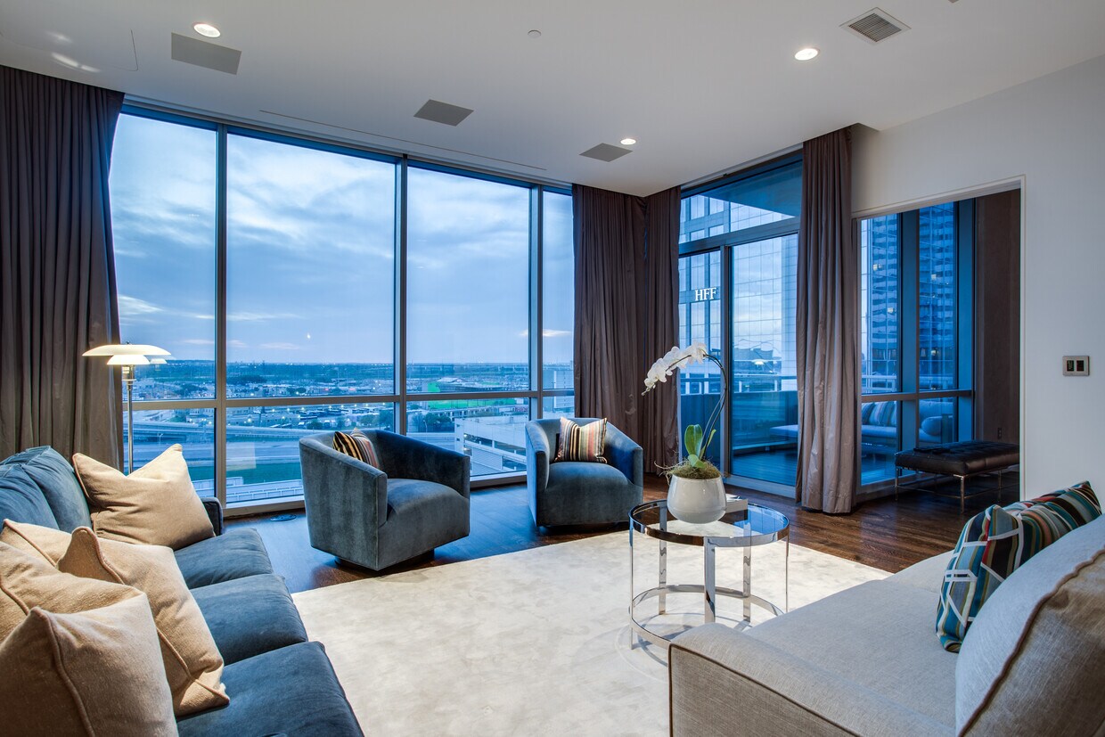 Foto principal - 2200 Victory Ave
