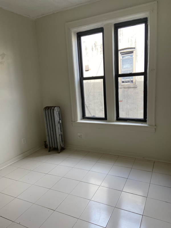 Foto del edificio - 381 Rockaway Pkwy