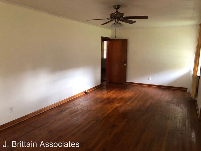 Building Photo - 2 br, 1 bath House - 214 5th Avenue, N