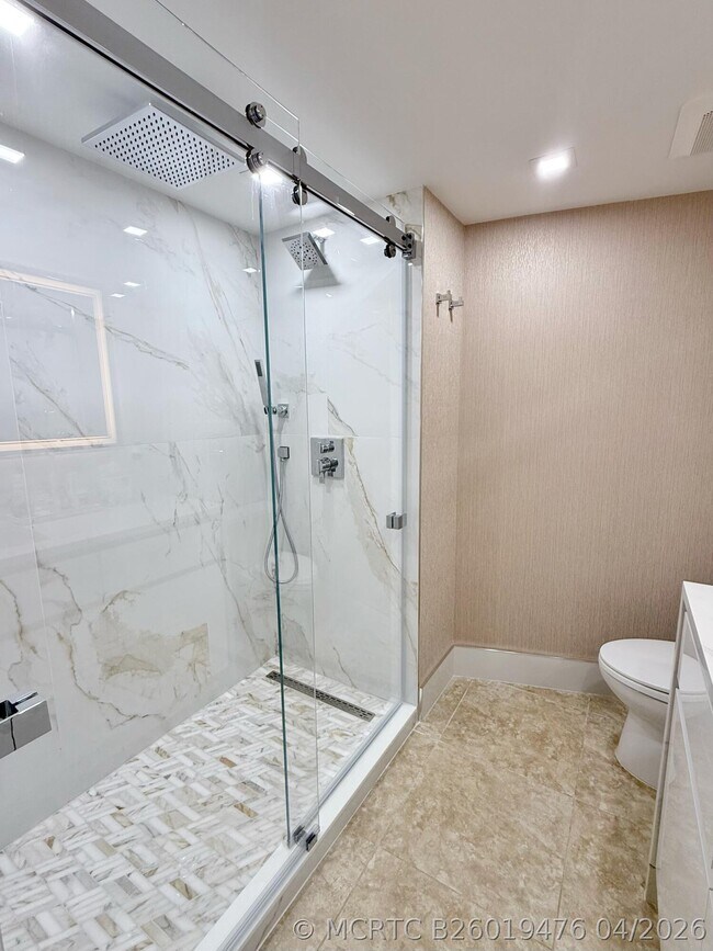 Foto del edificio - 3000 N Ocean Dr