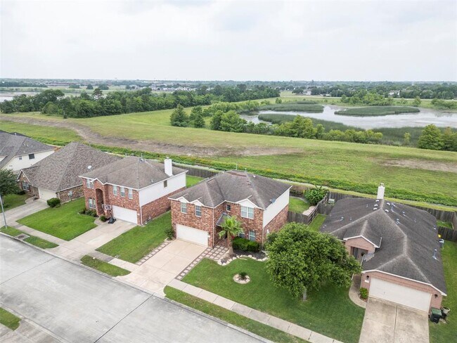 Foto del edificio - 6407 Hillock Ln
