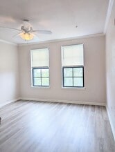Building Photo - 911 N Orange Ave