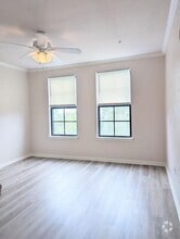 Building Photo - 911 N Orange Ave
