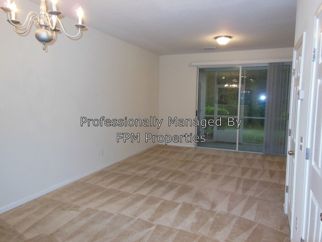 Building Photo - 3504 Summerlin Ln N