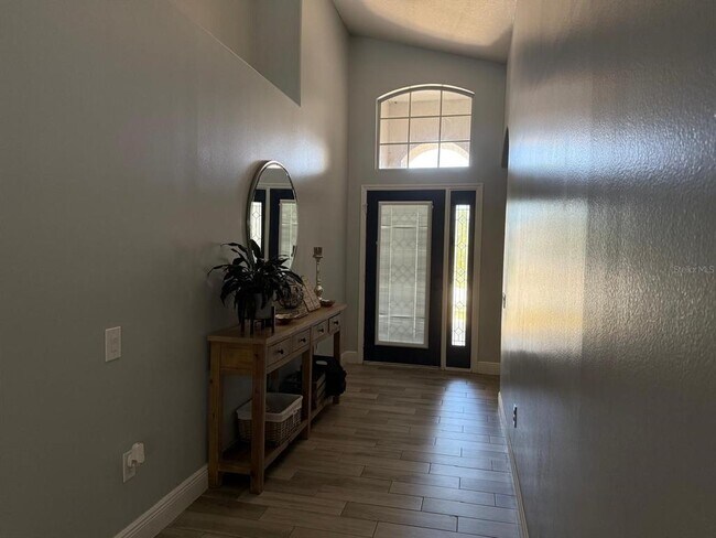 Foto del edificio - 3158 Stonehurst Cir