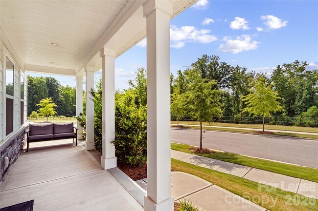 Building Photo - 14321 Sunnyhill Grove Rd