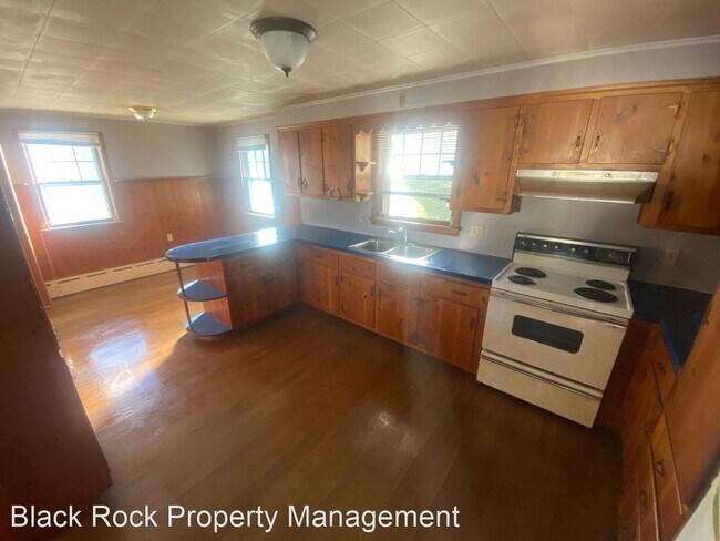 Building Photo - 3 br, 1 bath House - 116 Spruce Street