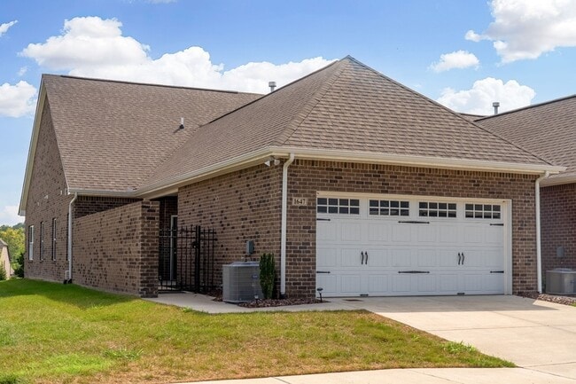 Building Photo - 1647 Foston Ln