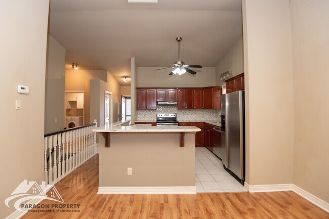 Photo du bâtiment - 8 McIntosh Ave