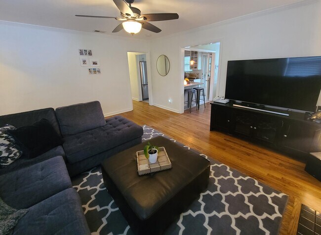 Foto del edificio - 11 Harlan Dr