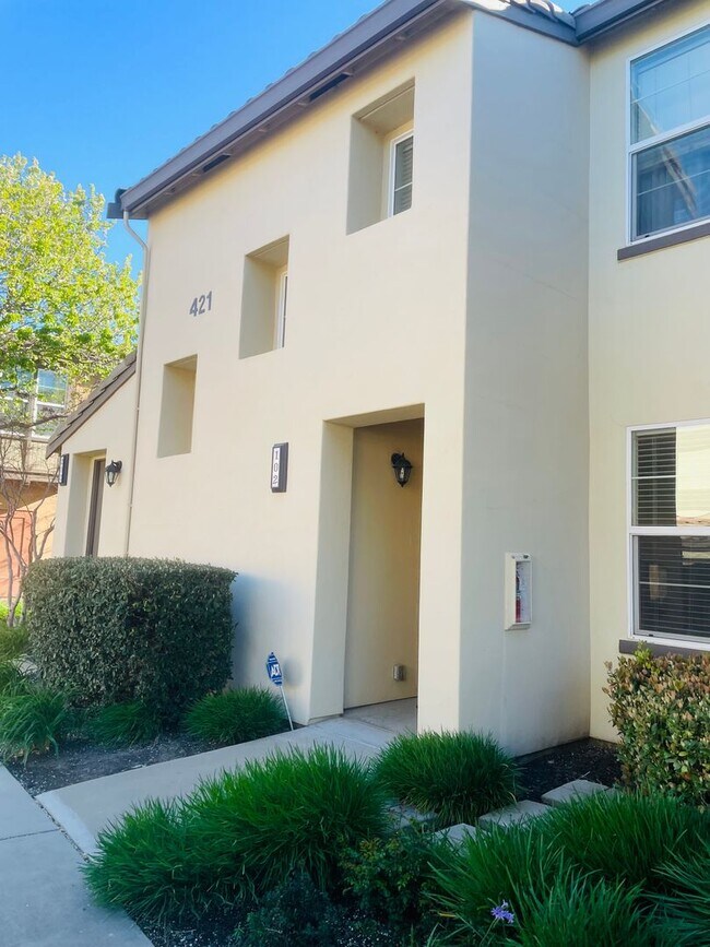 Foto del edificio - 421 Anchor Lane #102 - West Sacramento 95605