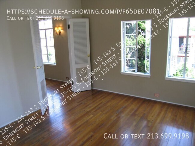 Foto del edificio - NO SECURITY DEPOSIT- LRG 2 BED/1 BA WITH W...