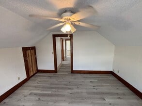 Building Photo - 651 W Davenport St