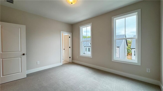 Building Photo - 2604 Alcovy Trl NE