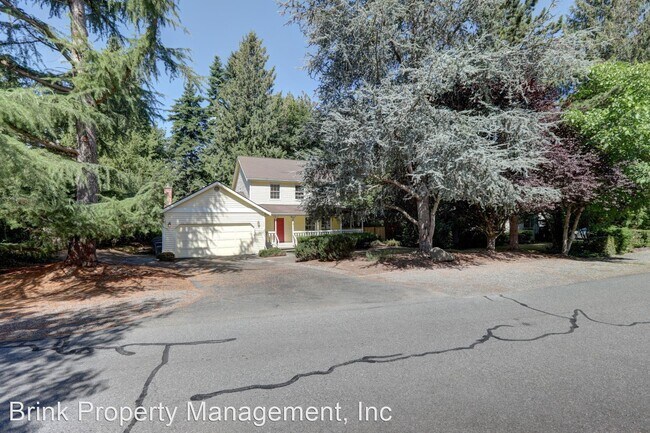 Building Photo - 3 br, 2.5 bath House - 635 Kalmia Pl NW