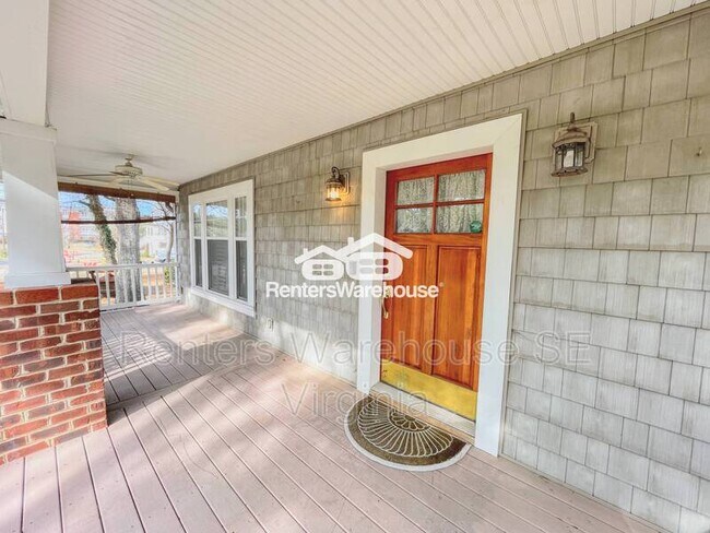 Foto del edificio - 2310 Pretty Lake Ave
