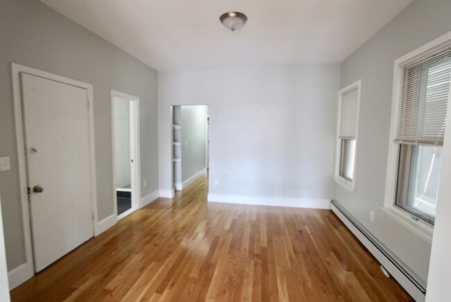 Foto del edificio - 468 Saratoga St