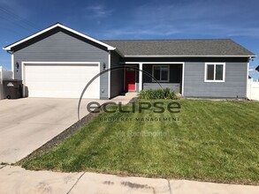 Building Photo - 2700 Moran Place