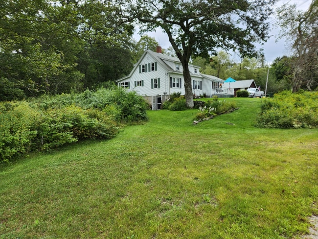 Building Photo - 18 Fir Hollow Rd