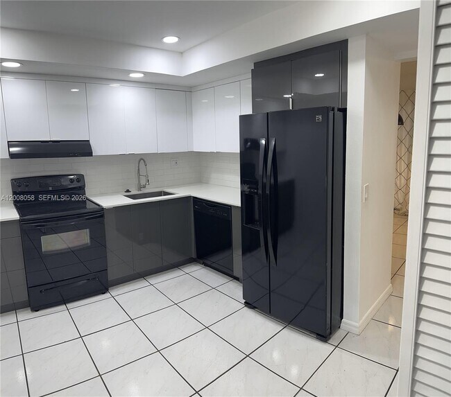 Foto del edificio - 40 Chestnut Cir