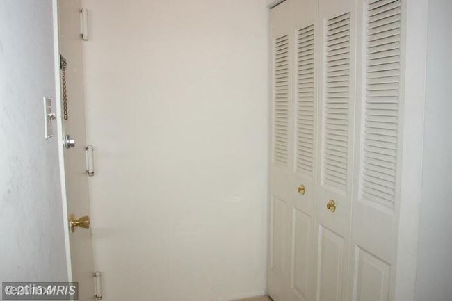 Foto del edificio - 2 br, 1 bath Condo - 415 Christopher Ave