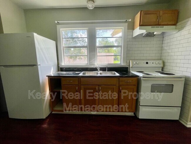 Foto del edificio - 327 Stewart St